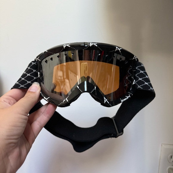 Stylish Black and Orange Ski Goggles - Picture 1 of 13